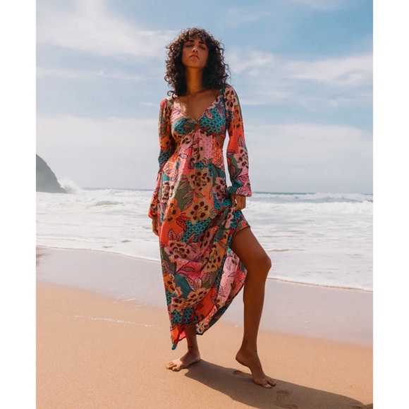 Billabong Dresses & Skirts - Tropical Cutout Long Sleeve Maxi Dress